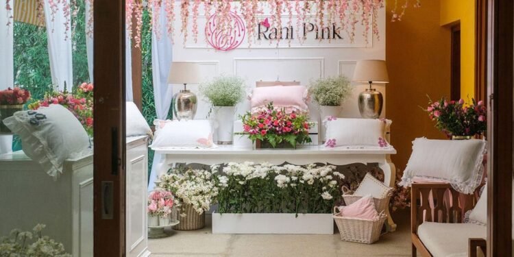 Rest your body on the purest of fabrics – Rani Pink