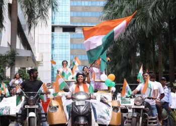 “Nidarshana Gowani Organizes Bike Rally at Kamala Mills to Celebrate Indian Independence and Promote Women Empowerment”