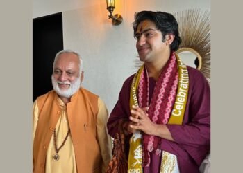 Bageshwar Baba All Praises for the Osho Rajneesh and His movement. Travels With Swami Anand Arun, Founder of Tapoban International Commune in Kathmandu